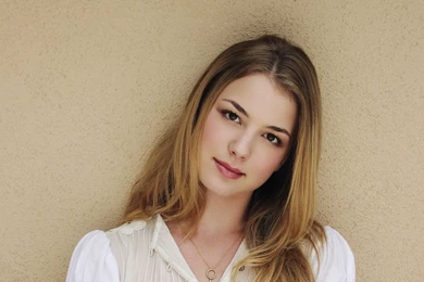 Emily VanCamp