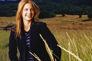 Emily   Emily VanCamp Wallpapers (9007873)   Fanpop