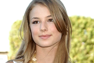 Emily   Emily VanCamp Wallpapers (9007869)   Fanpop