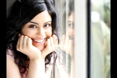 Adah Sharma Latest HD Bollywood Actress Wallpapers Free Download ...