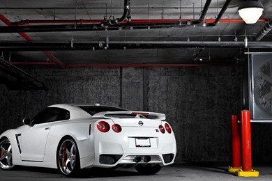 Amazing White Nissan GT R In A Garage   1920x1080   Full HD 16/9 ...