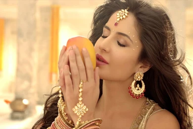 Katrina Kaif Most Popular Bollywood Actress Wallpapers In Slice Juice Add.jpg