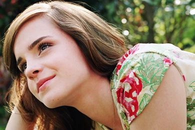 Download Free Emma Watson Hdwallpaper14