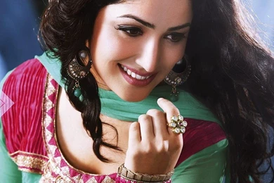 Yami Gautam Awesome HD Free Desktop Backgrounds And Wallpapers