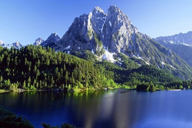 Nature Mountain Free Screensavers