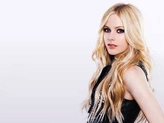 Wallpapers India: Avril Lavigne HD Pics