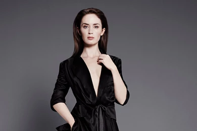 HD Emily Blunt Wallpapers – HdCoolWallpapers.Com