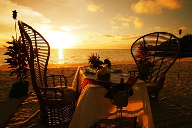 Beach sunet dinner romantic hd wallpaper.jpg