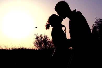 Download Romantic Kiss Sunrise Creative Photography Wallpapers HD ...