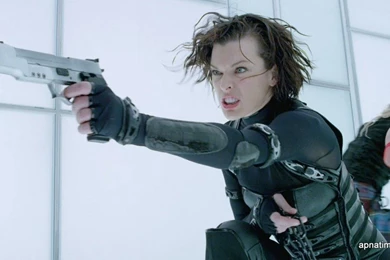 Milla Jovovich In Resident Evil: Retribution Movie Image