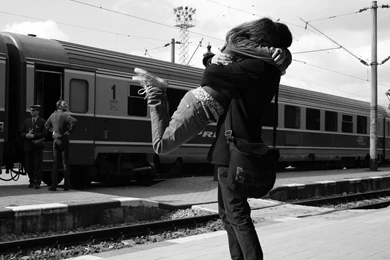 Lovers Hug Wallpapers