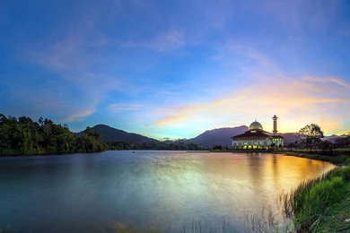 Religious: Gorgeous Mosque Kuala Kubu Baru Malaysia Sunrise Forest ...