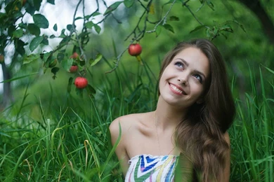 Smiling Girl HQ Wallpapers