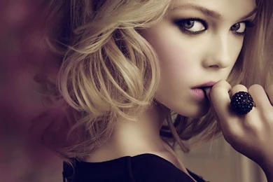 Cute Girls Desktop HD Wallpapers