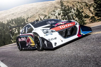 Peugeot 208 T16 Pikes Peak 2013