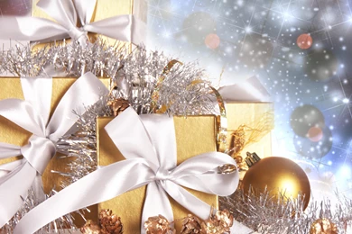 CHRISTMAS GIFTS WALLPAPER   (