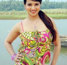 Actress Saloni Aswani Wallpapers Gallery, Saloni Aswani Pics ...