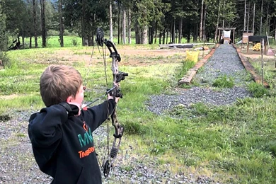 Hunter Shooting His Hoyt Ruckus At 50yds   YouTube