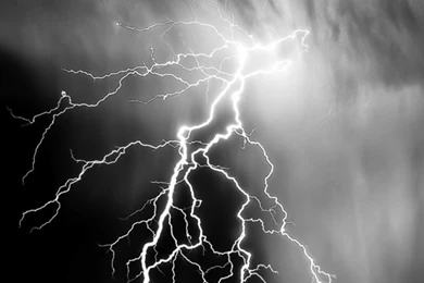 Download Epic Lightning Wallpapers For iPhone 4