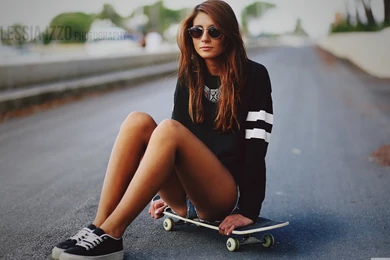 Skater Girl Wallpapers (DESKTOP BACKGROUNDS)