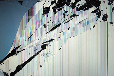 XP Genius: Cracked Lcd Screen Wallpapers Prank