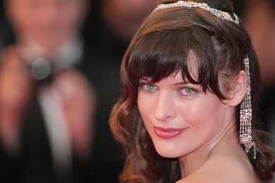 Milla Jovovich (id: 76000) – BUZZERG