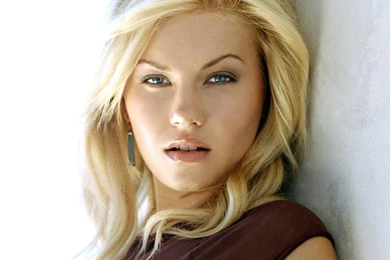 Club 4 Buzz: Elisha Cuthbert Wallpapers