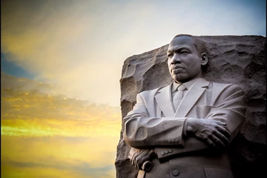 MARTIN LUTHER KING JR STATUE WALLPAPER WIN005   Wallpaperinside