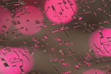 Red Light Water Droplets iPhone 5s Wallpapers Download