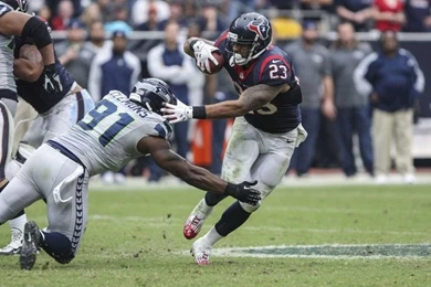 Download Arian Foster Touchdown Bow In High Quality Wallpaper. And ...