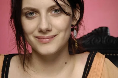 Melanie Laurent   Wallpapers