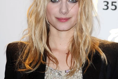 Melanie Laurent Photo, Pics, Wallpapers   Photo