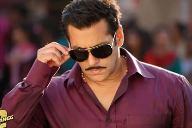 Wallpapers Sad Baby Girl Hd For Dashing Salman Khan In Dabangg ...