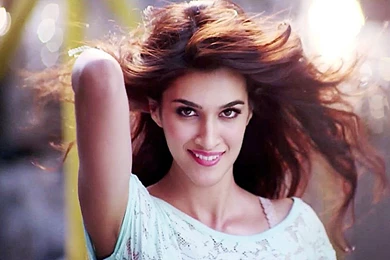 Download Free Kriti Sanon Hot HD Wallpapers
