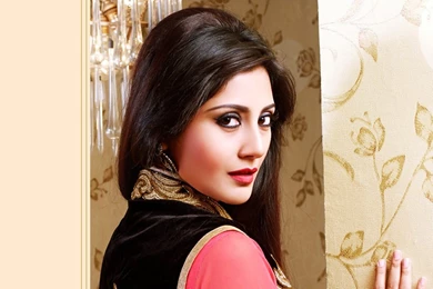 Actress Rimi Sen HD Wallpapers