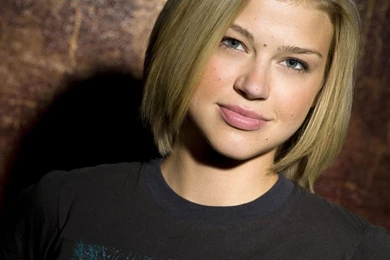 Adrianne Palicki (id: 68578) – BUZZERG