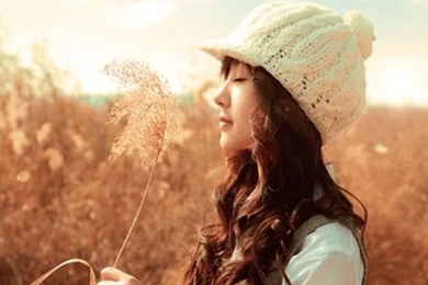 Sweet Girl iPhone 4s Wallpapers Download