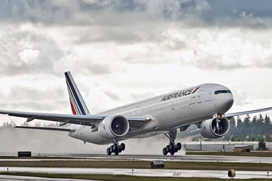 Boeing 777 Plane Wallpapers