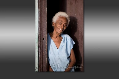 Free Computer Desktop Wallpaper: Old Cuban Lady With White Hair