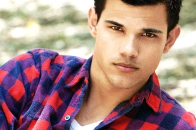 Taylor Lautner HD Wallpapers