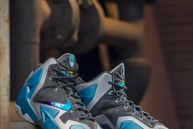 Weekly Wallpaper: Nike LeBron 11 "Gamma Blue"