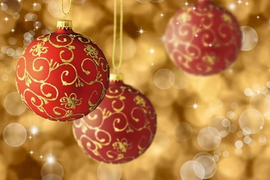 Red Ornament Balls Wallpaper 1600x1200.jpg