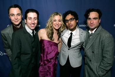 Download Wallpapers 2560x1600 Johnny Galecki, Jim Parsons, Kaley ...
