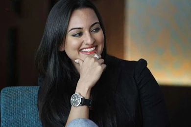 Sonakshi Sinha Best Beautiful HD Wallpapers   Watch Your Star