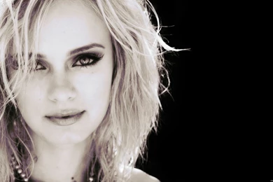 Sara Paxton, Desktop Wallpapers