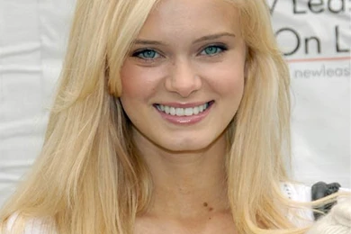 Sara Paxton