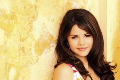 Selena Gomez Wallpapers