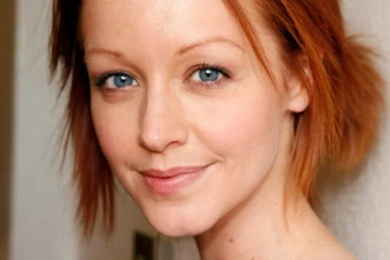 1580x1989px Lindy Booth 308.05 KB