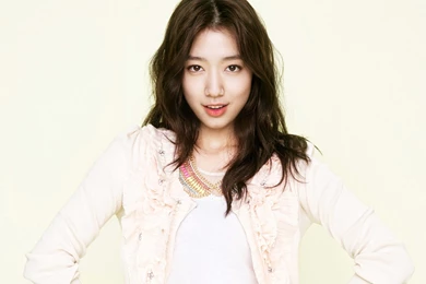 South Korean Actress Park Shin Hye HD Wallpapers