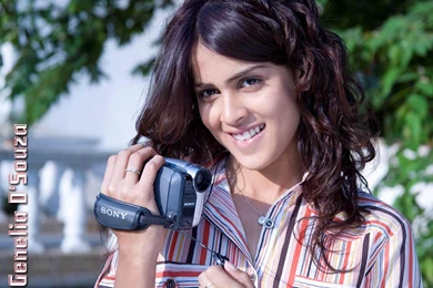 Cute Genelia D'Souza Wallpapers